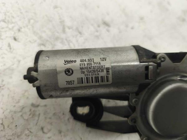 MOTEUR ESSUIE GLACE ARRIERE SKODA BREAK - Vue 3